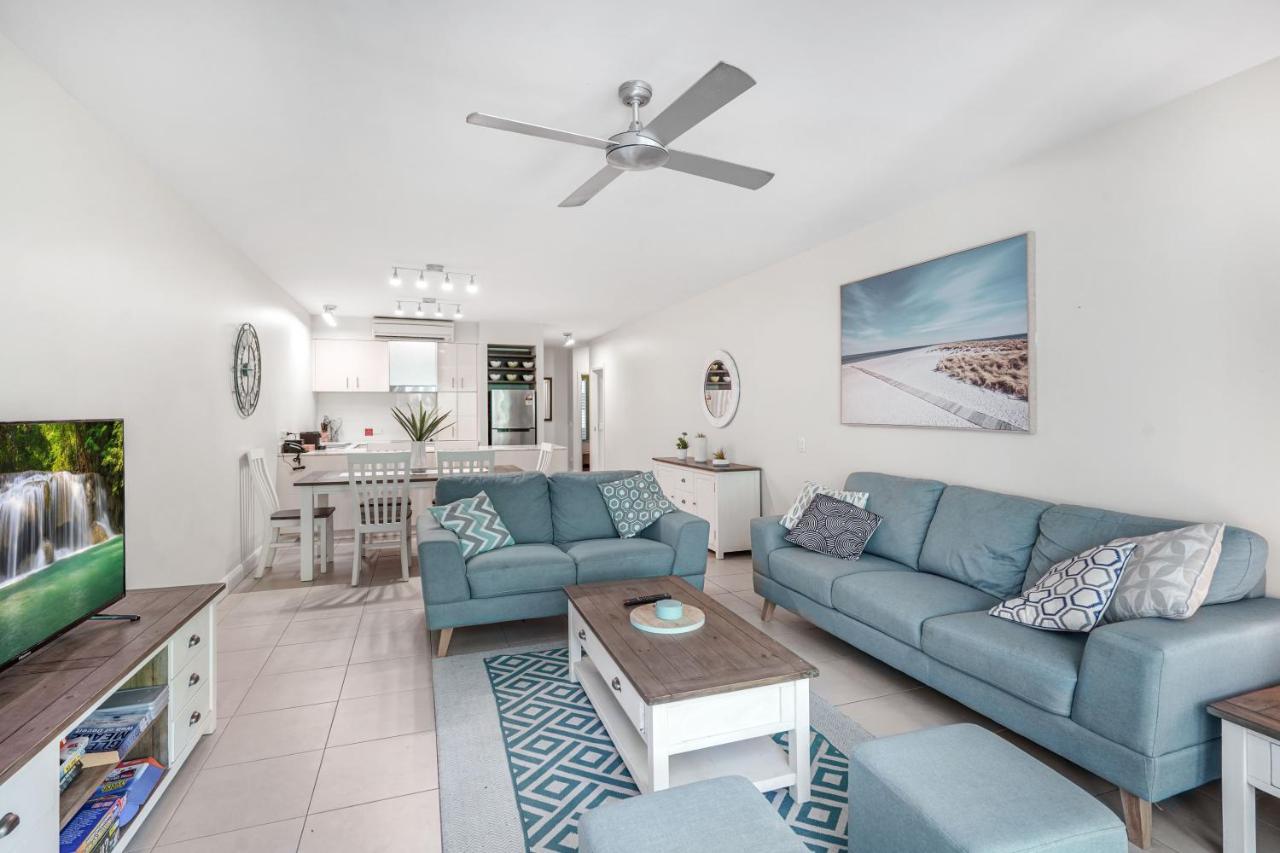 The Beach Club Premium Private Apartments Palm Cove Bagian luar foto