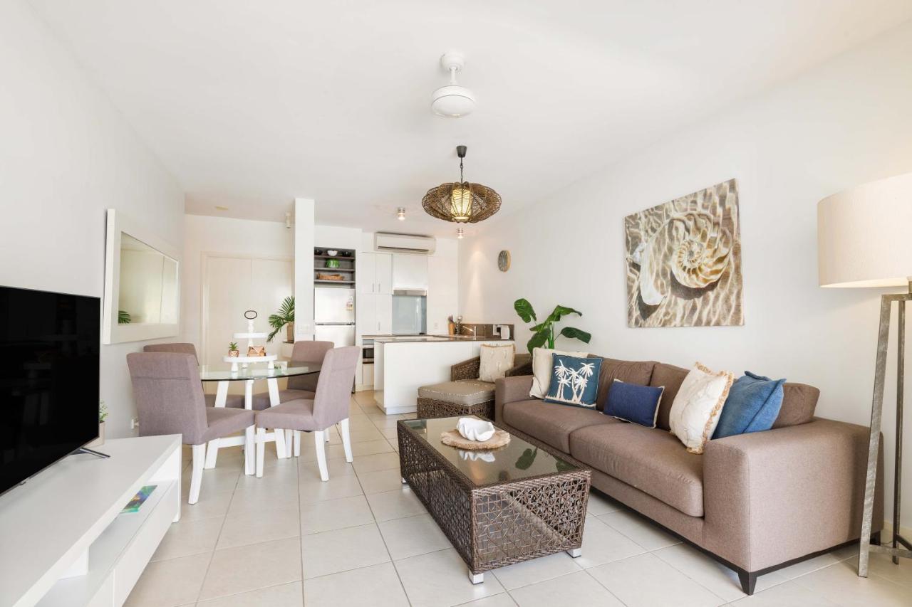 The Beach Club Premium Private Apartments Palm Cove Bagian luar foto