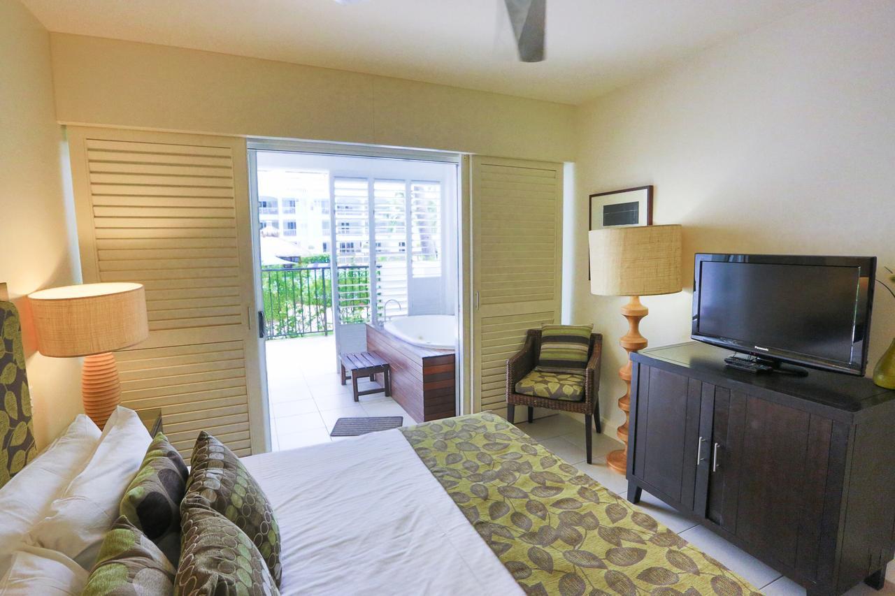 The Beach Club Premium Private Apartments Palm Cove Bagian luar foto
