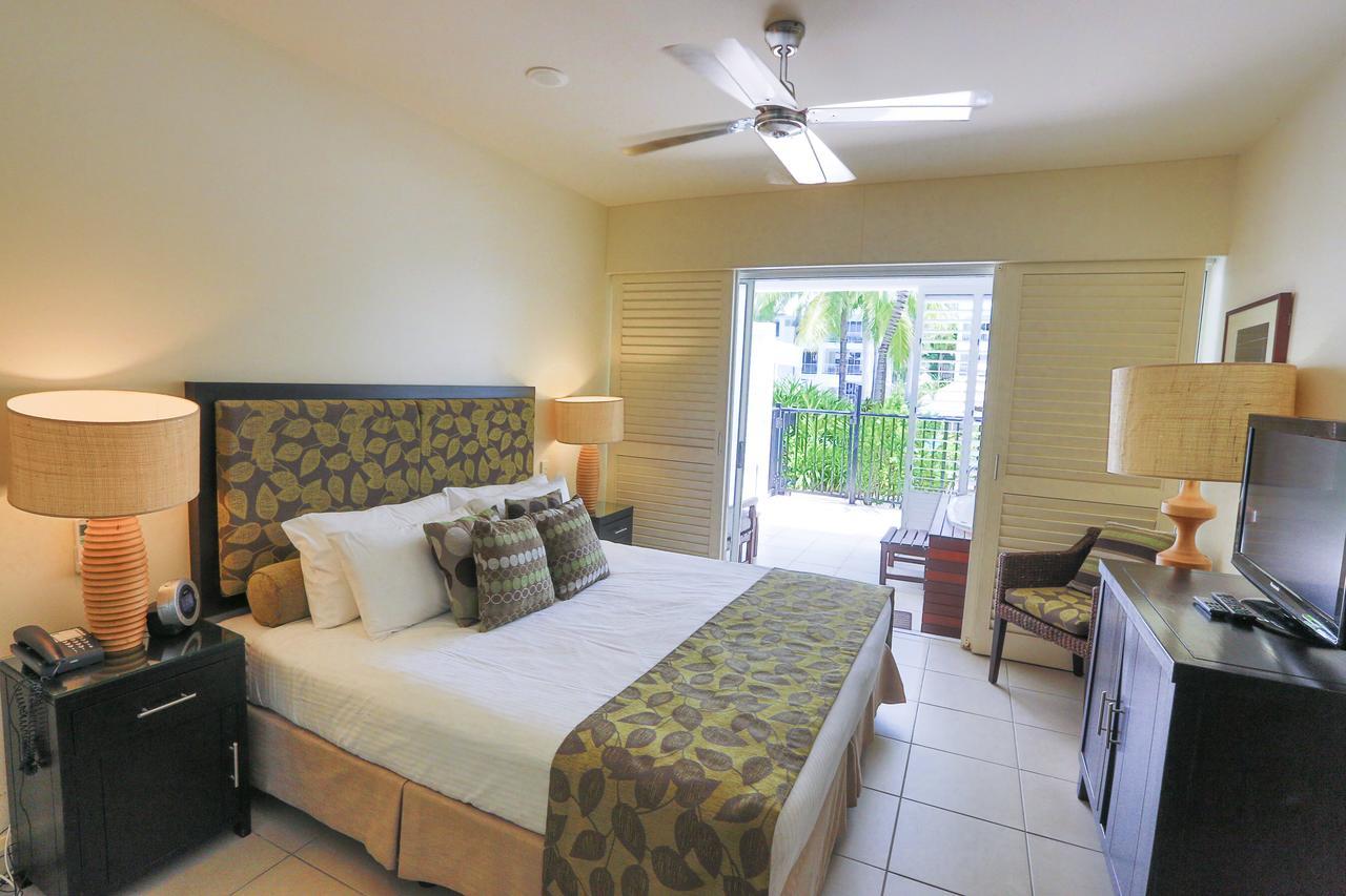 The Beach Club Premium Private Apartments Palm Cove Bagian luar foto