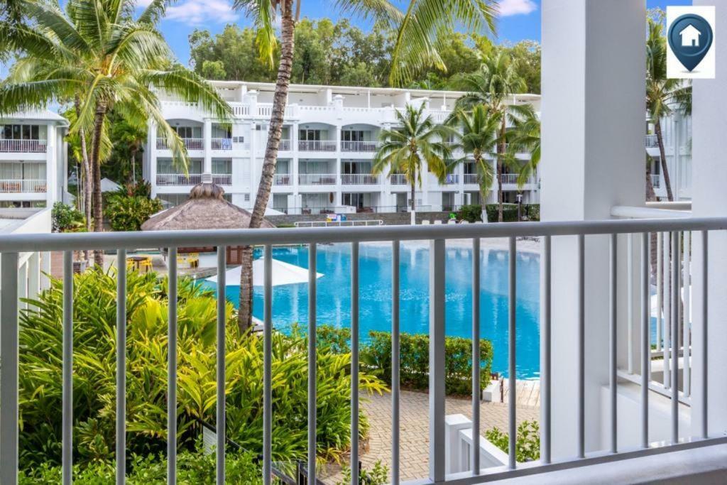 The Beach Club Premium Private Apartments Palm Cove Bagian luar foto