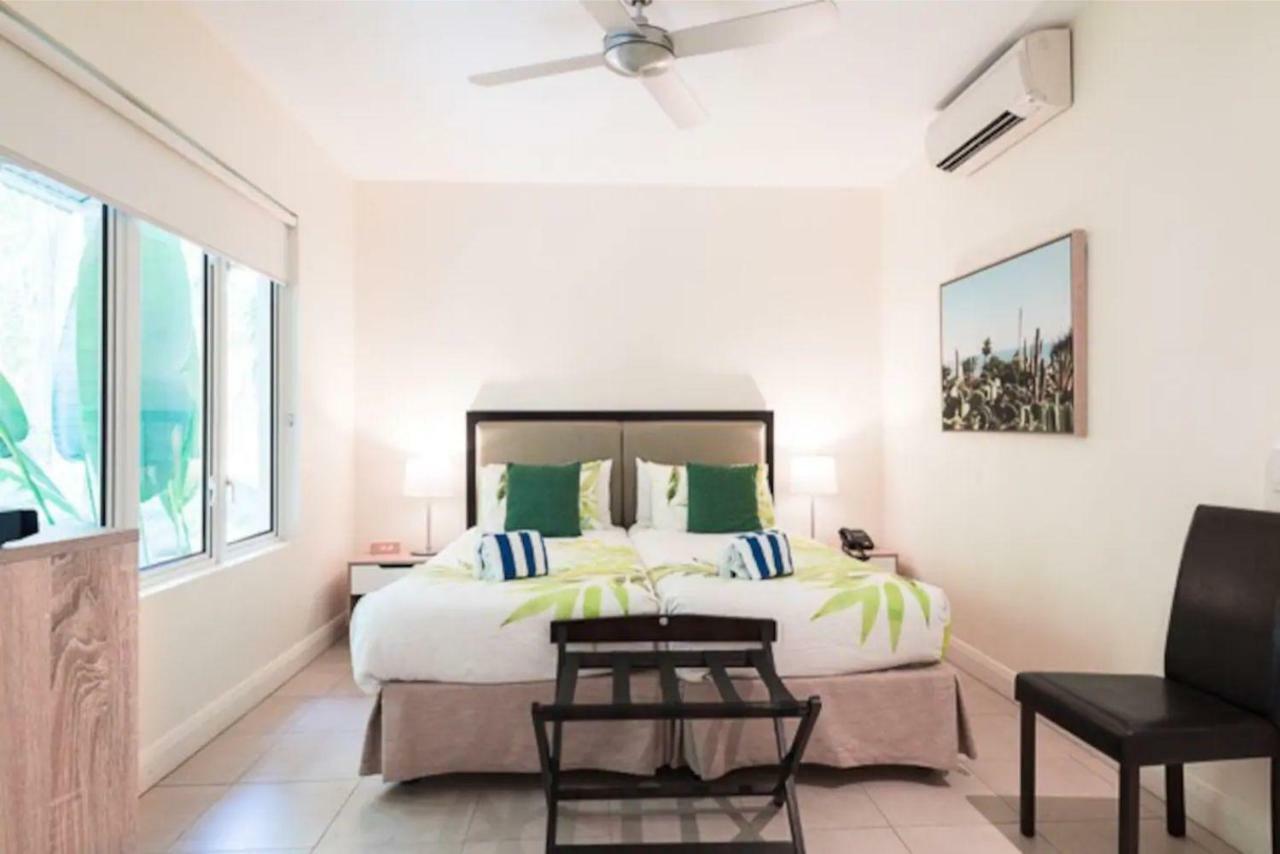 The Beach Club Premium Private Apartments Palm Cove Bagian luar foto