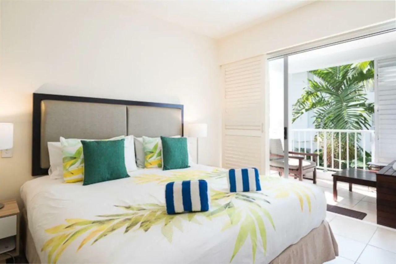 The Beach Club Premium Private Apartments Palm Cove Bagian luar foto