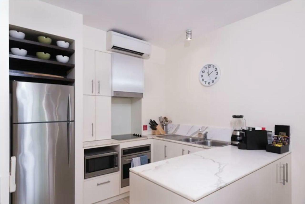 The Beach Club Premium Private Apartments Palm Cove Bagian luar foto
